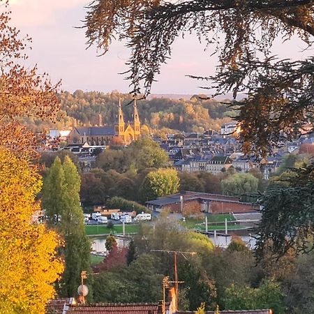 Loft Les Deux Cedres Avec Vue Panoramique Lägenhet Charleville-Mézières Exteriör bild